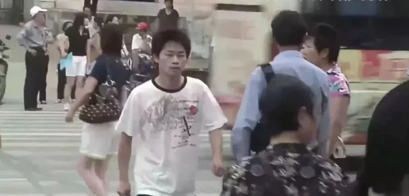 女同重口女虐女，真是让人感到震惊和不安，这种行为绝对不可接受！