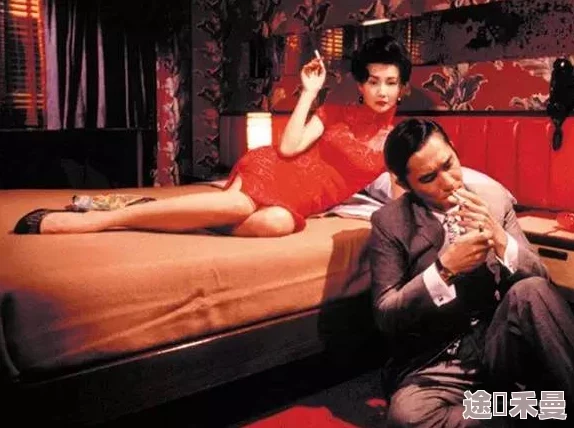 黄色片aa 网友评价：这部影片的剧情设定很有趣，演员表现也不错，但某些场景略显尴尬，总体来说还是值得一看的